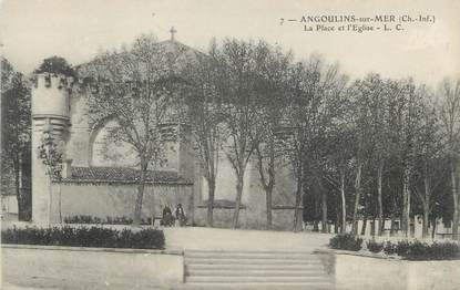 CPA FRANCE 17 " Angoulins sur Mer,, La place et l'église".