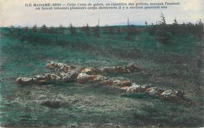 CPA FRANCE 17 " Ile Madame, Le Cimetière des Prêtres".