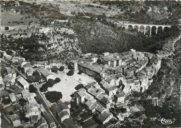 CPSM FRANCE 06 " Tourrettes sur Loup, Un gros plan vu du ciel".