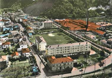 CPSM FRANCE 06 "St Martin du Var, Le terrain de sports, les nouveaux immeubles de l'Usine Véran"