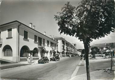 CPSM FRANCE 06 "St Laurent du Var, Avenue du Général Leclerc'