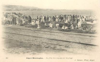 CPA ALGERIE "Alger, la fête des nègres sur la plage"