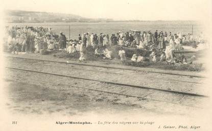 CPA ALGERIE "Alger, la fête des nègres sur la plage"