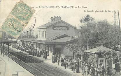 CPA FRANCE 93 " Rosny - Neuilly Plaisance, La gare"