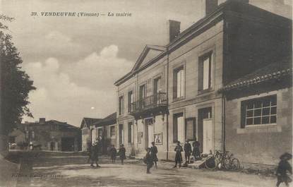 CPA FRANCE 86 " Vendeuvre, La Mairie"