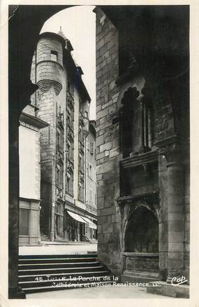 CPSM FRANCE 19 " Tulle, Le porche de la Cathédrale et maison renaissance"