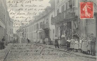 CPA FRANCE 95 "Luzarches, Rue de Cygne"