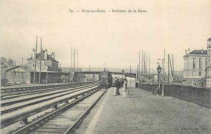 CPA FRANCE 94 " Ivry sur Seine, Intérieur de la gare"