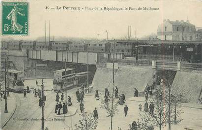 CPA FRANCE 94 " Le Perreux, Place de la République, le pont de Mulhouse"
