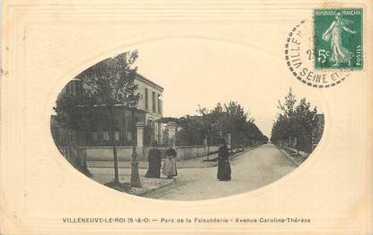 CPA FRANCE 94 " Villeneuve le Roi, Parc de la Faisanderie, avenue Caroline Thérèse"