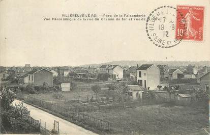 CPA FRANCE 94 " Villeneuve le Roi, Parc de la Faisanderie, Vue panoramique de la rue du Chemin de Fer et rue de la Gare"
