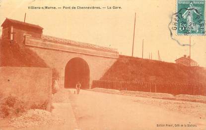 CPA FRANCE 94 " Villiers sur Marne, Pont de Chennevières, la gare"