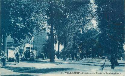 CPA FRANCE 94 "Villejuif, La route de Fontainebleau"