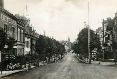 CPSM FRANCE 77 "Nangis, avenue Maréchal Foch"