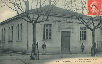 CPA FRANCE 38 " Jarcieu, La salle des fêtes"