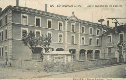 CPA FRANCE 38 " Beaurepaire, Ecole communale de garçons"