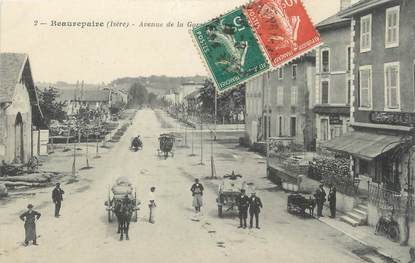 CPA FRANCE 38 " Beaurepaire, Avenue de la gare"