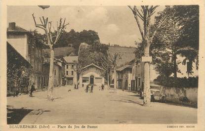 CPA FRANCE 38 " Beaurepaire, Place du Jeu de Paume"