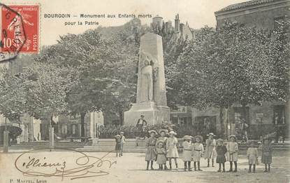 CPA FRANCE 38 " Bourgoin, Le monument aux morts"