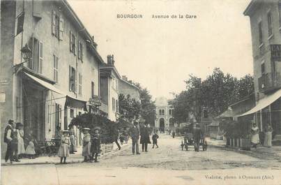 CPA FRANCE 38 " Bourgoin, Avenue de la gare"