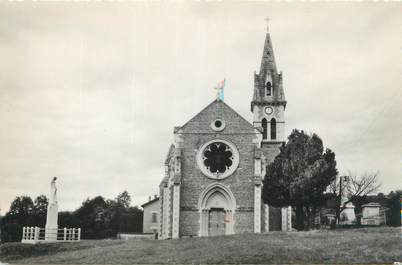 CPSM FRANCE 38 " Semons, L'église et la Madone"