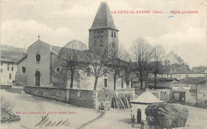 CPA FRANCE 38 " La Côte St André, L'église Paroissiale"