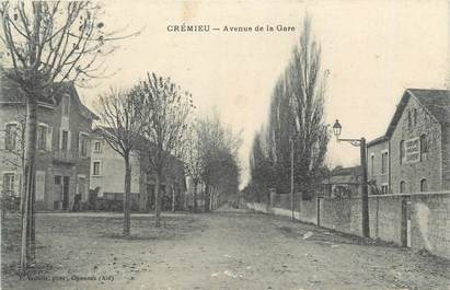 CPA FRANCE 38 " Crémieu, Avenue de la gare"