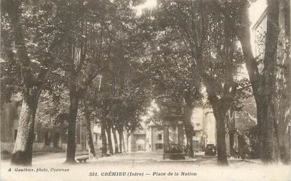 CPA FRANCE 38 " Crémieu, Place de la Nation"