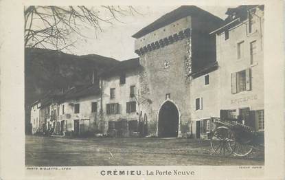 CPA FRANCE 38 " Crémieu, La porte neuve"