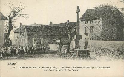 CPA FRANCE 38 " Hières, L'entrée du village "