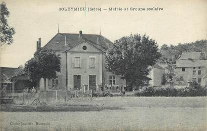 CPA FRANCE 38 " Soleymieu, Mairie et groupe scolaire"