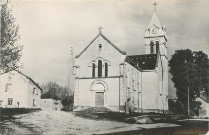 CPSM FRANCE 38 " St Baudille de la Tour, L'église et la place"