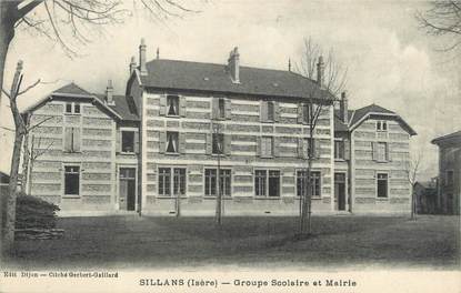 CPA FRANCE 38 " Sillans, Le Groupe Scolaire et la Mairie"