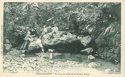 CPA GUADELOUPE "En aval du pont de la Rivière rouge"