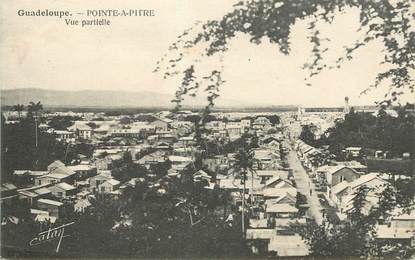 CPA GUADELOUPE "Pointe à Pitre, vue partielle"