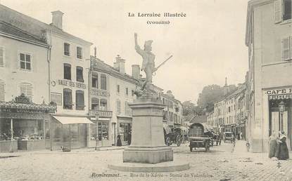 CPA FRANCE 88 "Remiremont, Rue de la Xavée, Statue du volontaire"