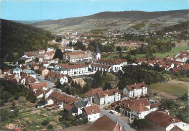 CPSM FRANCE 88 "Plainfaing, Vue aérienne du centre"