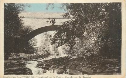 CPA FRANCE 87 " Maisonnais sur Tardoire, Le pont et la cascade sur la Tardoire"