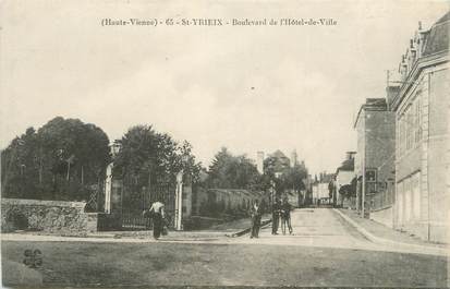 CPA FRANCE 87 " St Yrieix, Le Boulevard de l'Hôtel de Ville"