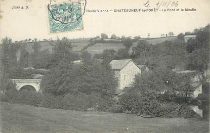 CPA FRANCE 87 " Chateauneuf la Forêt, Le pont et le moulin'