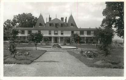 CPSM FRANCE 87 " Chateauneuf la Forêt, Le jet d'eau du Sanatorium de Bellegarde les Fleurs"