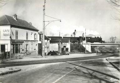 CPSM FRANCE 94 "Boissy Saint Léger, avenue du Général Leclerc"