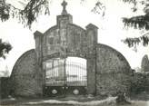 87 Haute Vienne CPSM FRANCE 87 " Maisonnais sur Tardoire, Entrée du cimetière"