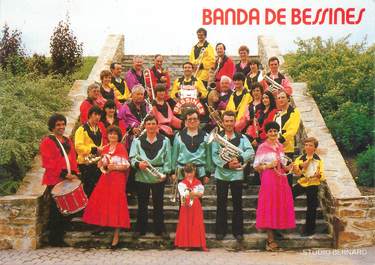 CPA FRANCE 87 " Bessines sur Gartempe, Des musiciens"