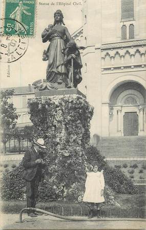 CPA FRANCE 03 "Vichy, statue de l'Hopital civil"