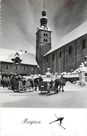 CPSM FRANCE 74 " Megève, L'église et les traîneaux"