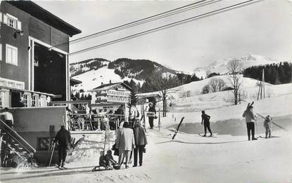 CPSM FRANCE 74 " Megève, La gare du téléphérique de Roquebrune et le Mont Blanc"