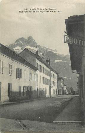 CPA FRANCE 74 "Sallanches, Rue Chenal et les Aiguilles de Varens"