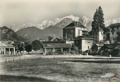 CPSM FRANCE 74 "Sallanches, Le jardin public et le Mont Blanc"