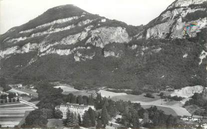 CPSM FRANCE 74 " Le Pas de l'Echelle, Maison d'accueil de la SNCF "Bois Salève"